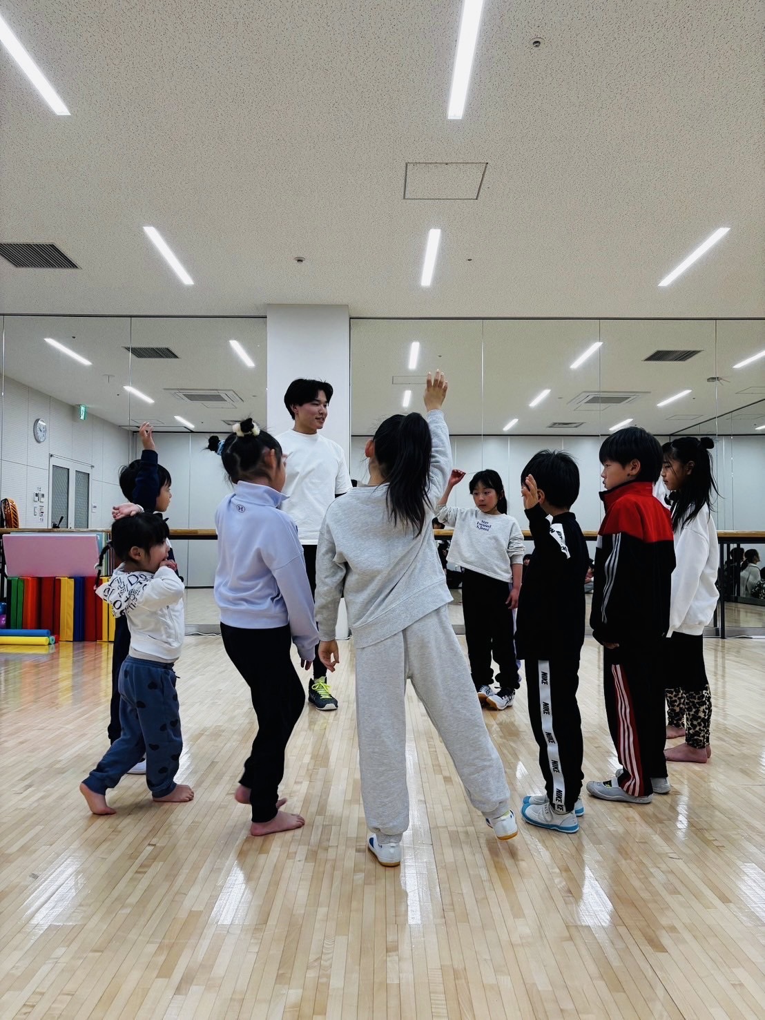 松阪市、伊勢市津市の運動教室で動く子供たち